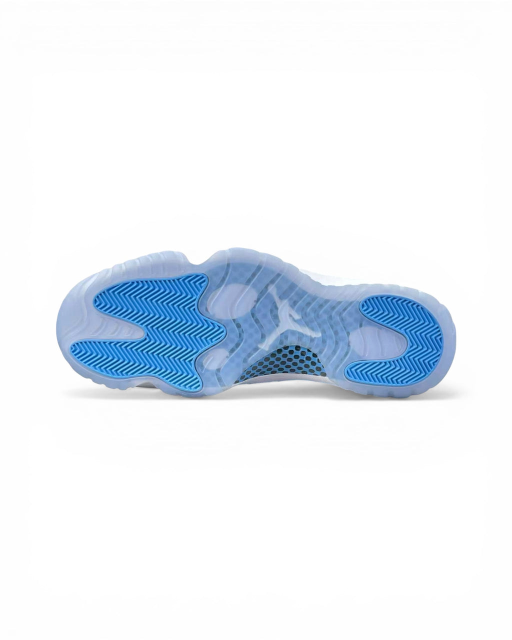Air Jordan 11 Low "UNC" 2026