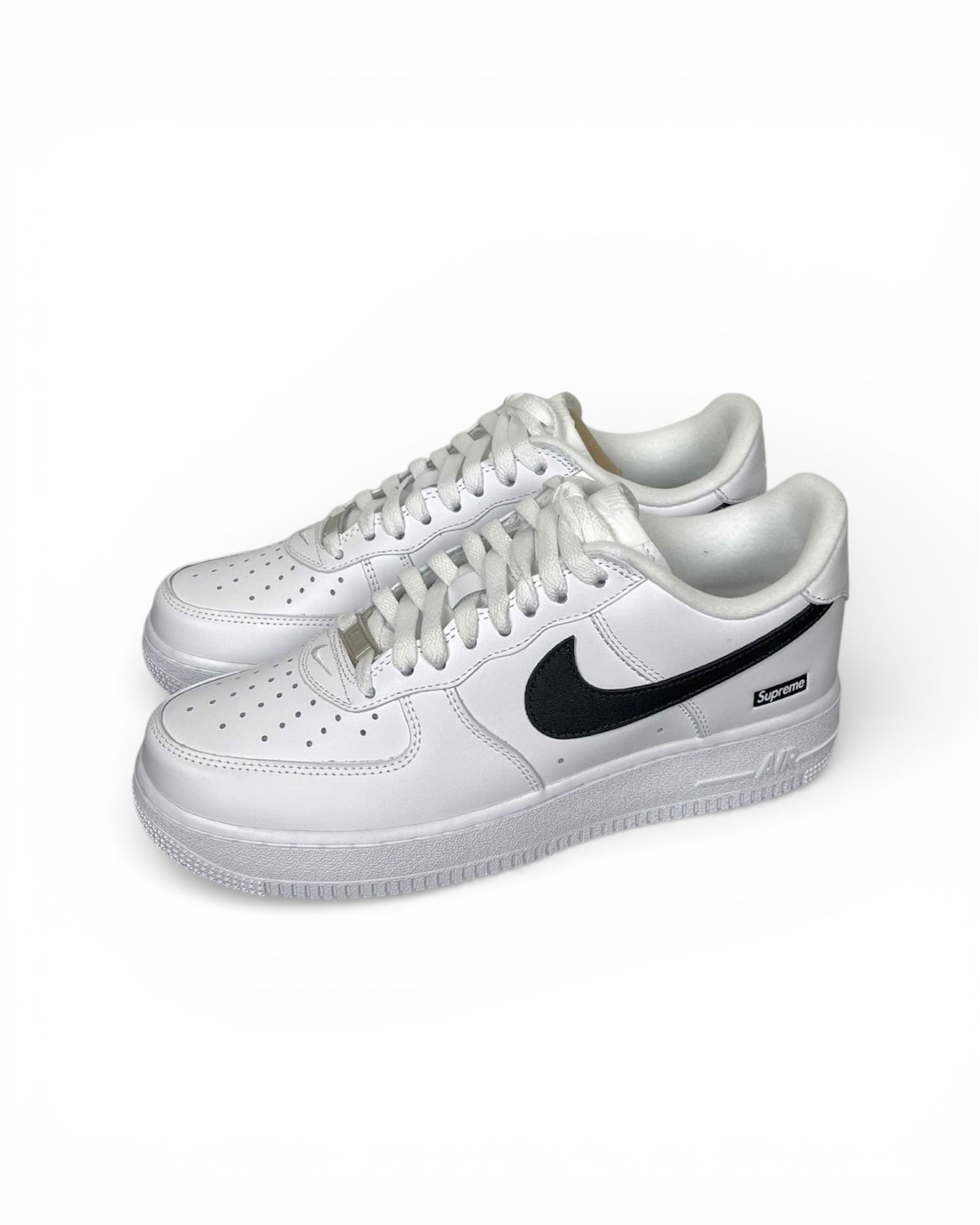 Air Force 1 Low "Supreme Black White"
