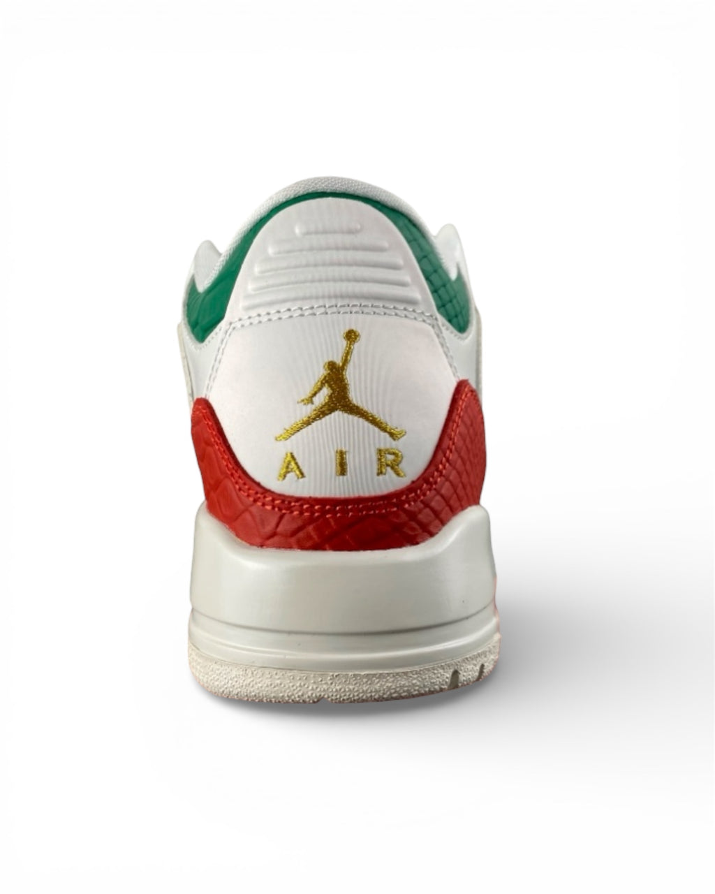 Air Jordan 3 "El Vuelo"