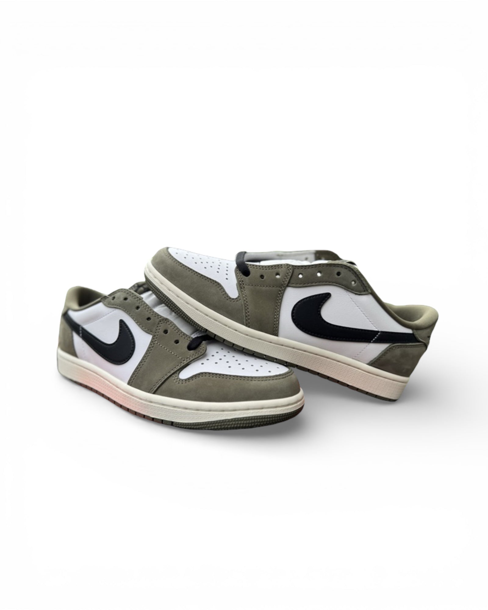 Air Jordan 1 Low "Medium Olive" 2026