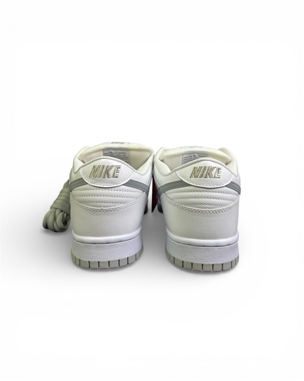 Dunk SB x Supreme 94 "White Metallic Silver"