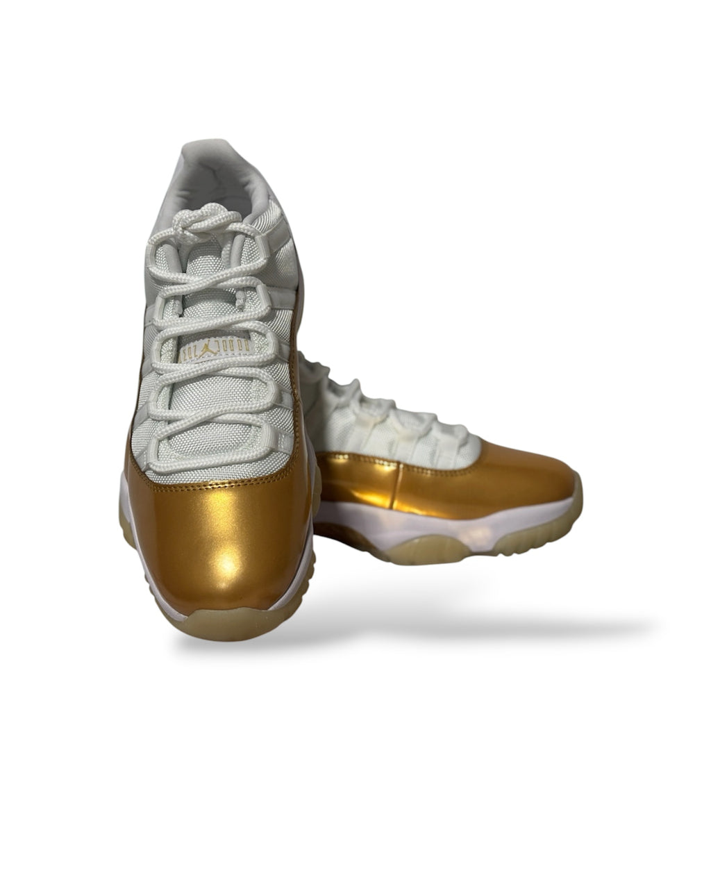 Air Jordan 11 Low “Mother’s Day” 2026