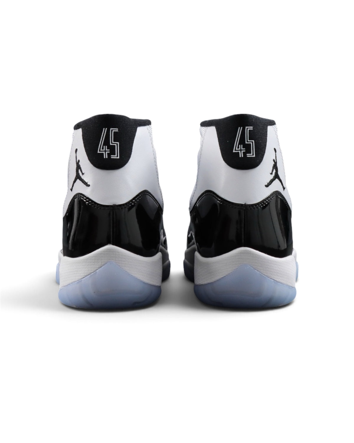 Air Jordan 11 High “Concord”