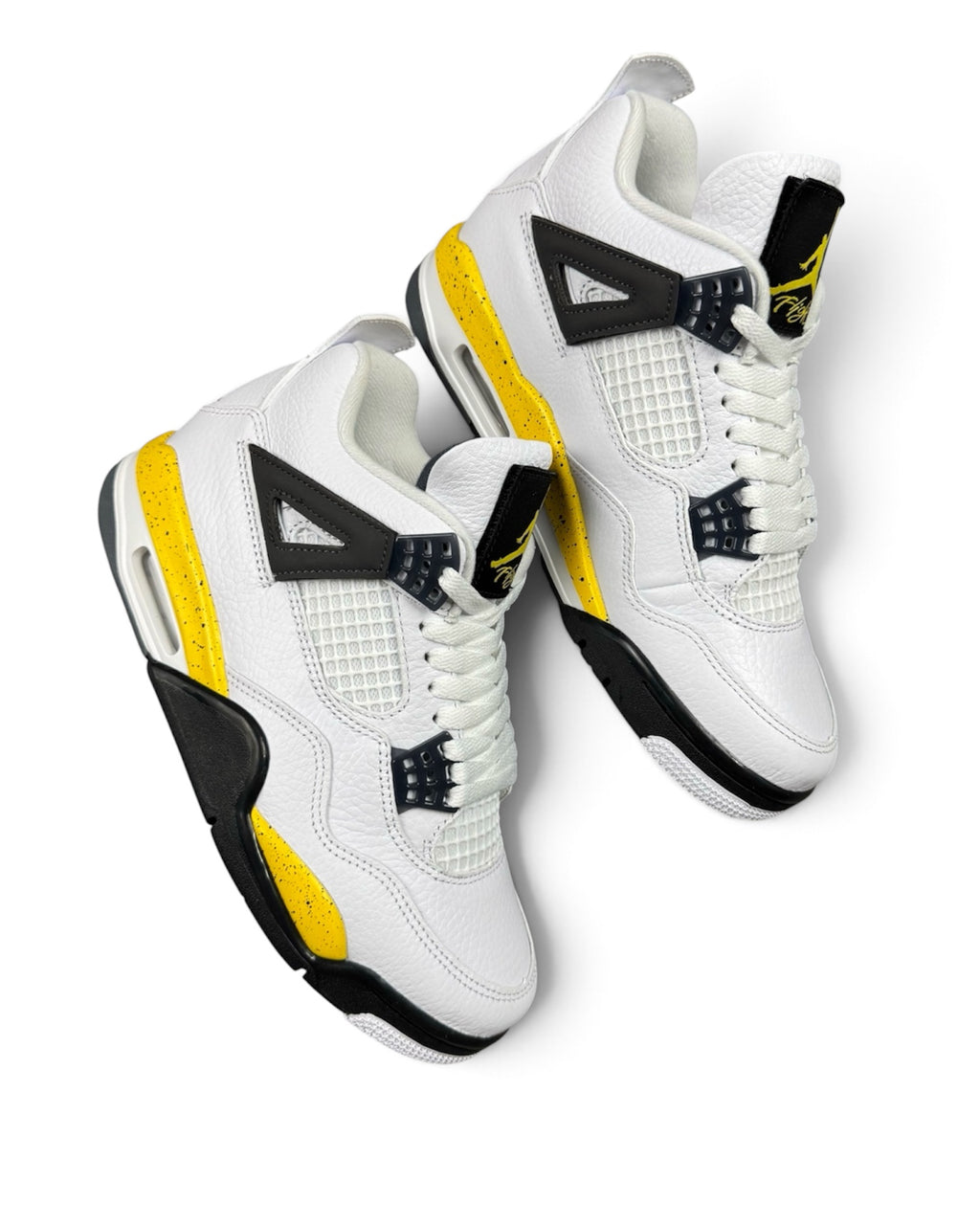 Air Jordan 4 “Tour Yellow” 2026