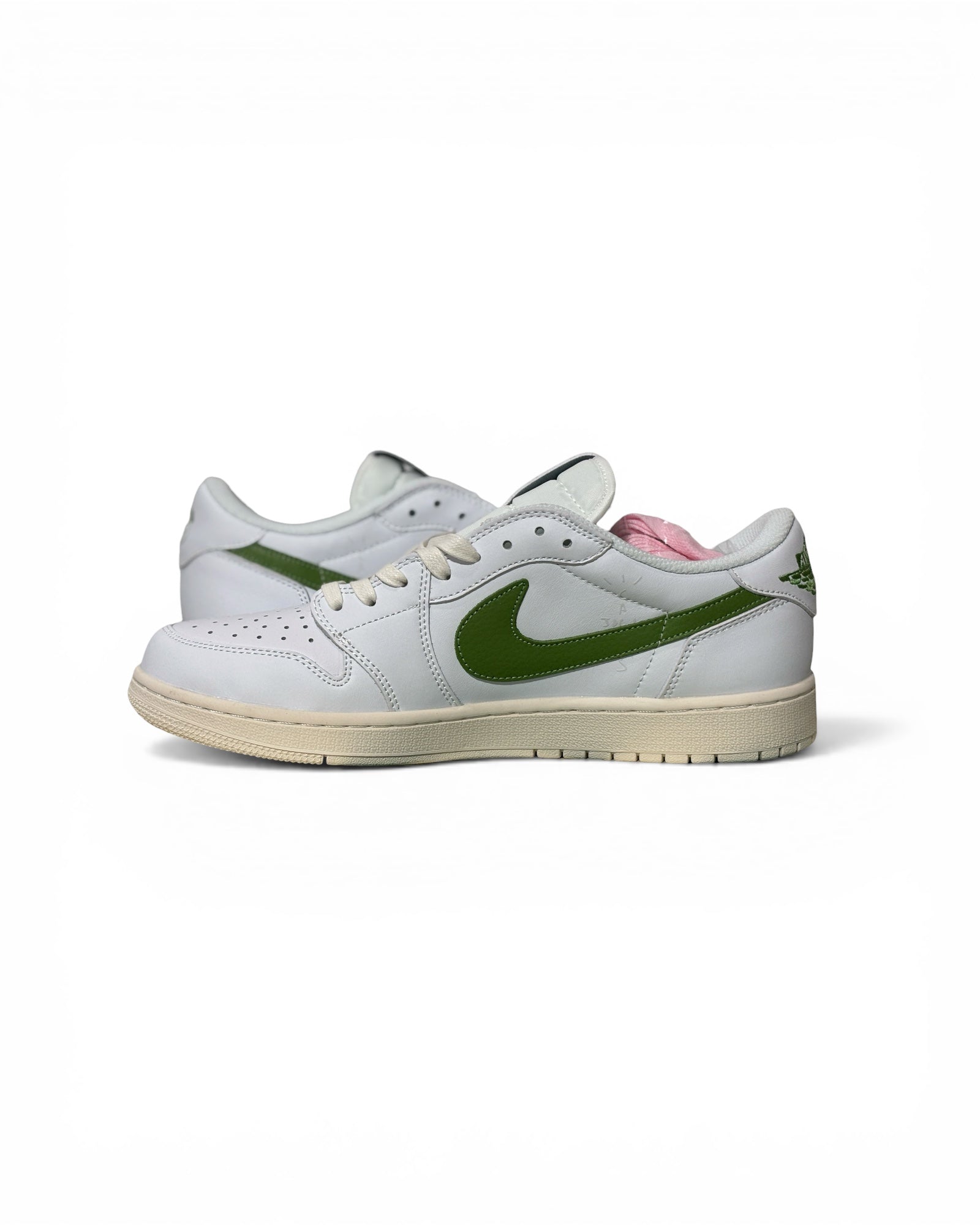 Air Jordan 1 Low x Travis Scott “White/Green” Concept