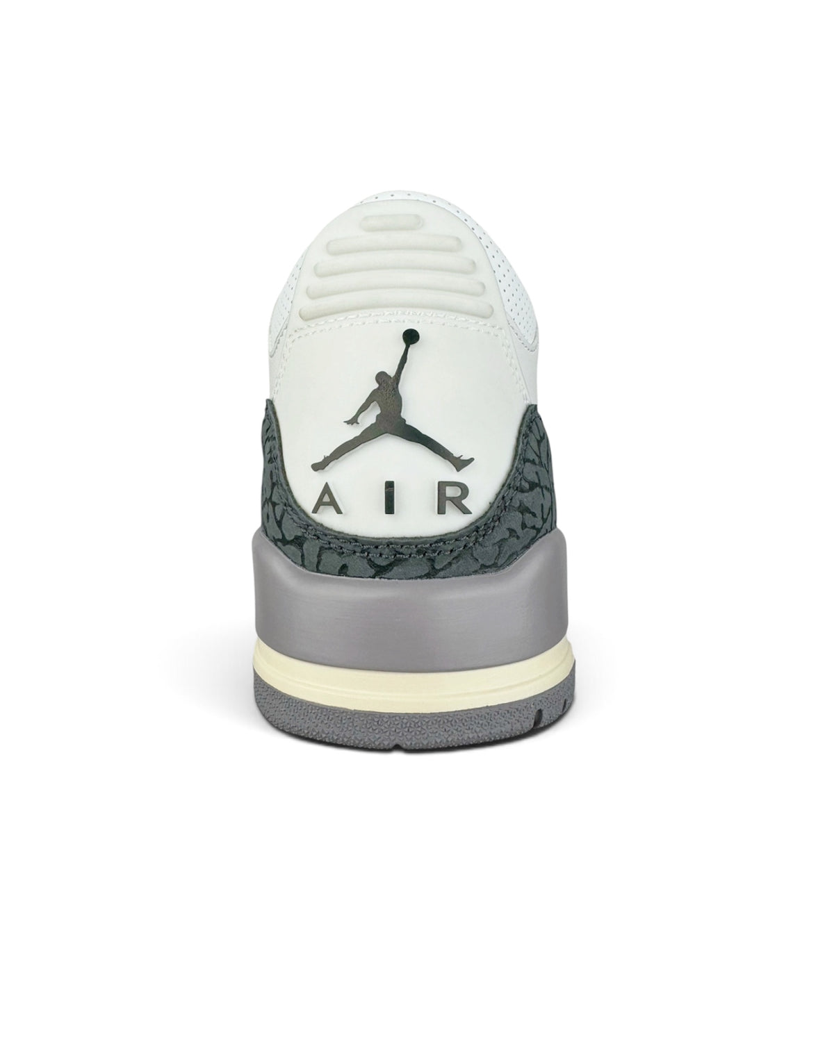 Air Jordan 3 Retro "Cement Grey"
