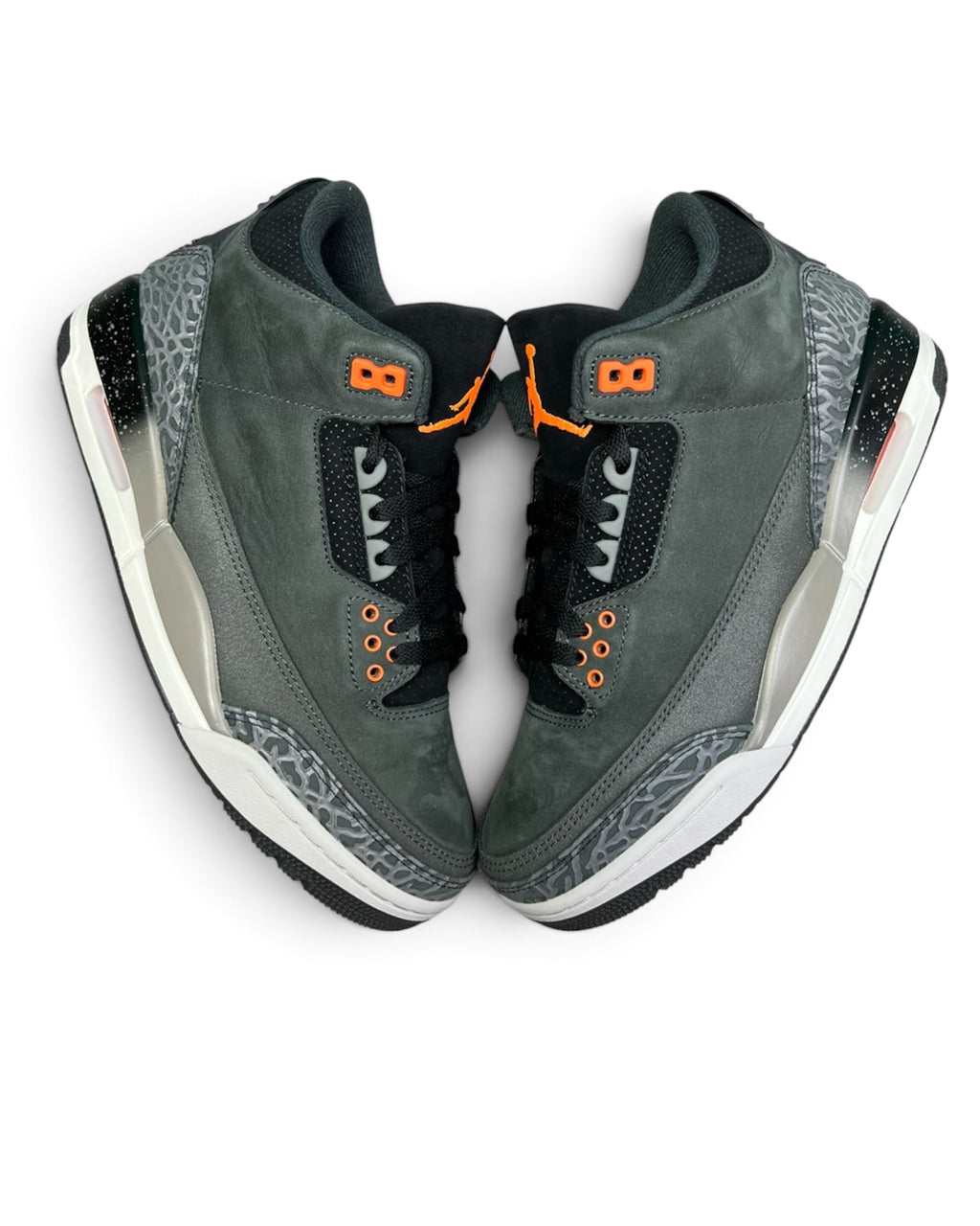 Air Jordan 3 Retro "Fear"