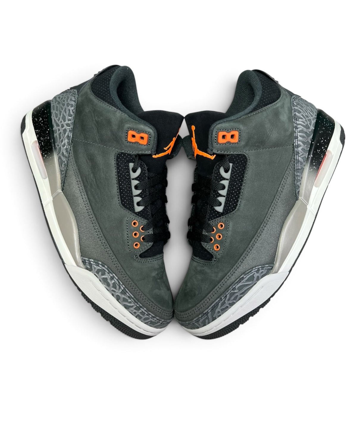 Air Jordan 3 Retro "Fear"