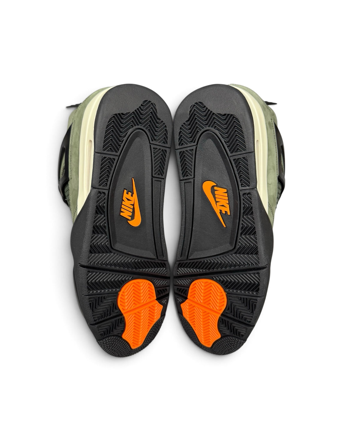 Air Jordan 4 Retro x Undefeated 2025