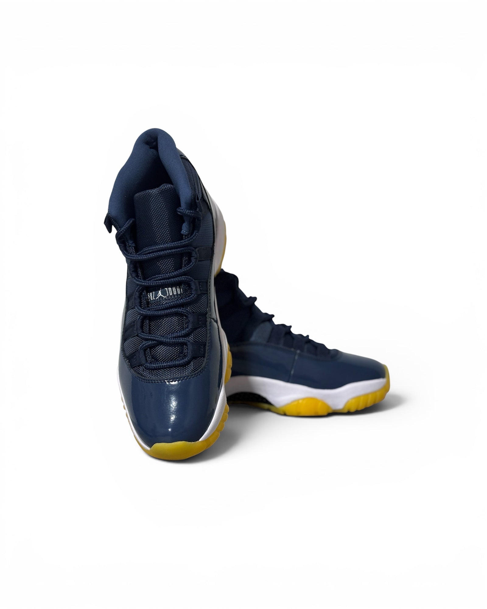 Air Jordan 11 High “Michigan” PE