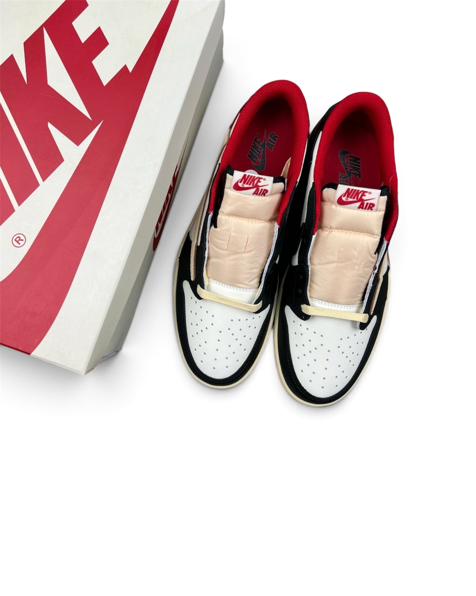 Air Jordan 1 Low x Travis Scott "University Red/Chicago" Concept