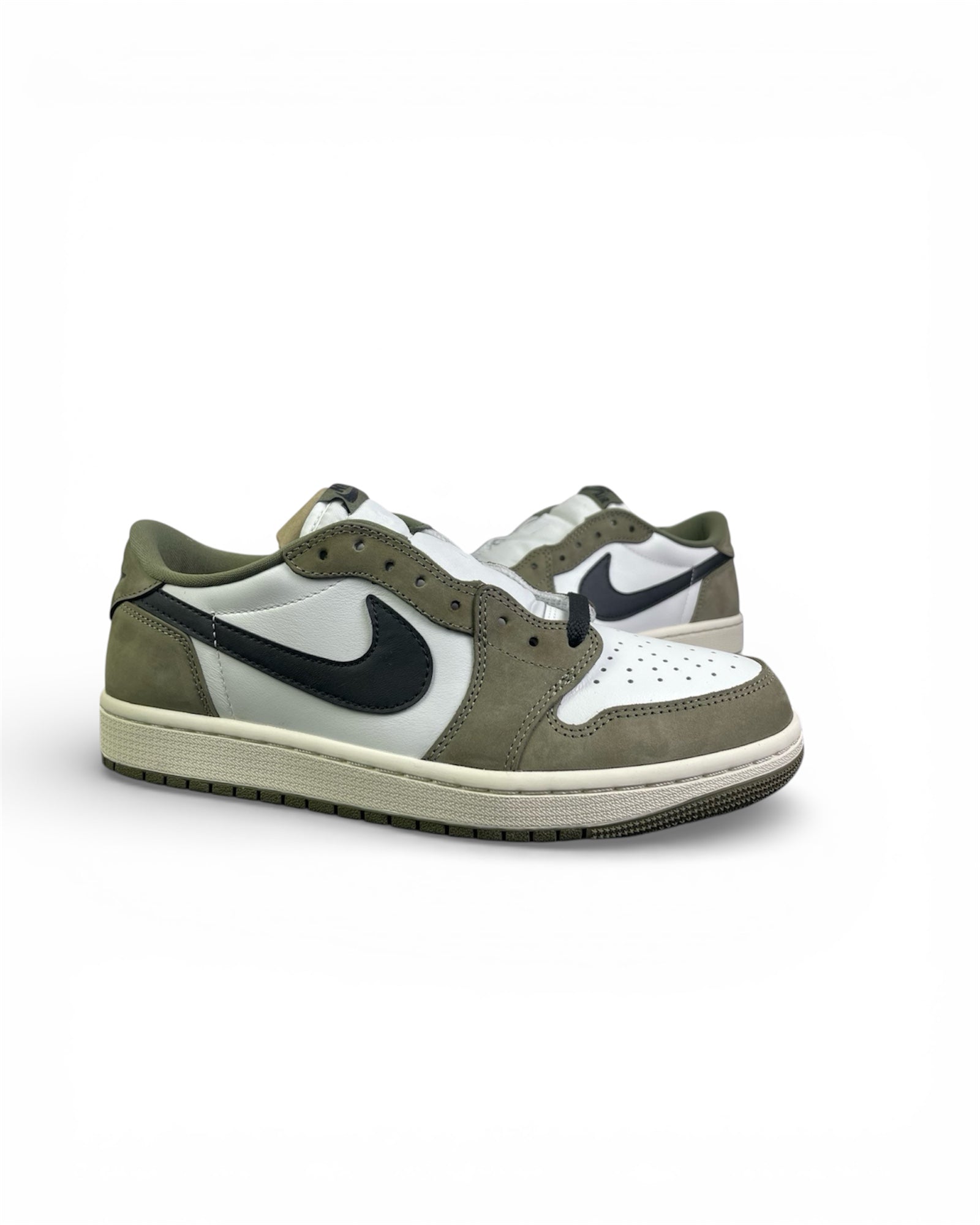 Air Jordan 1 Low "Medium Olive" 2026