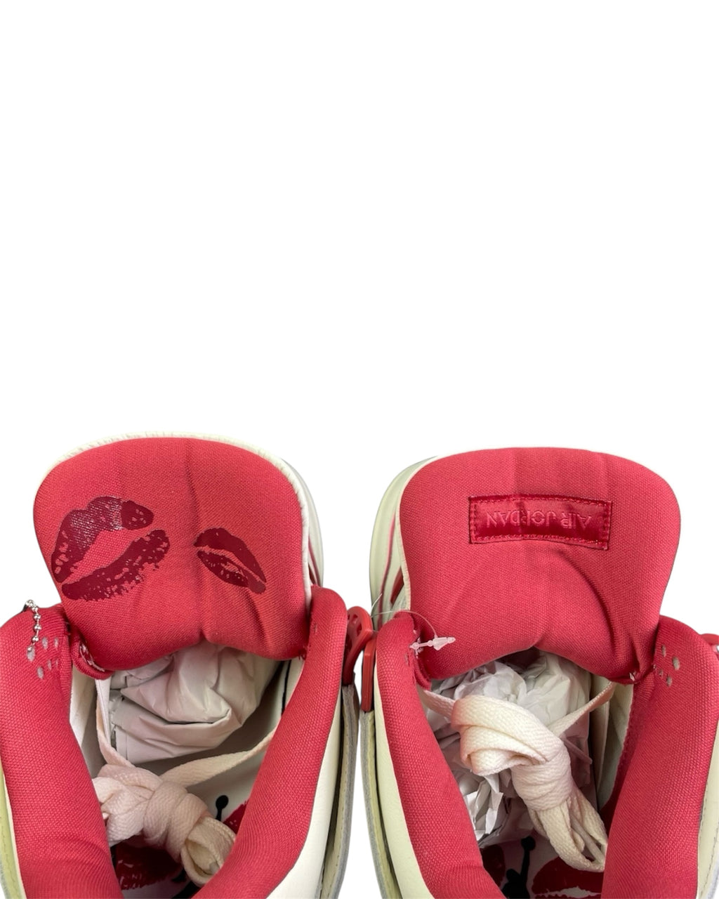 Air Jordan 4 "White/Sierra Red" Valentine’s Day 2026