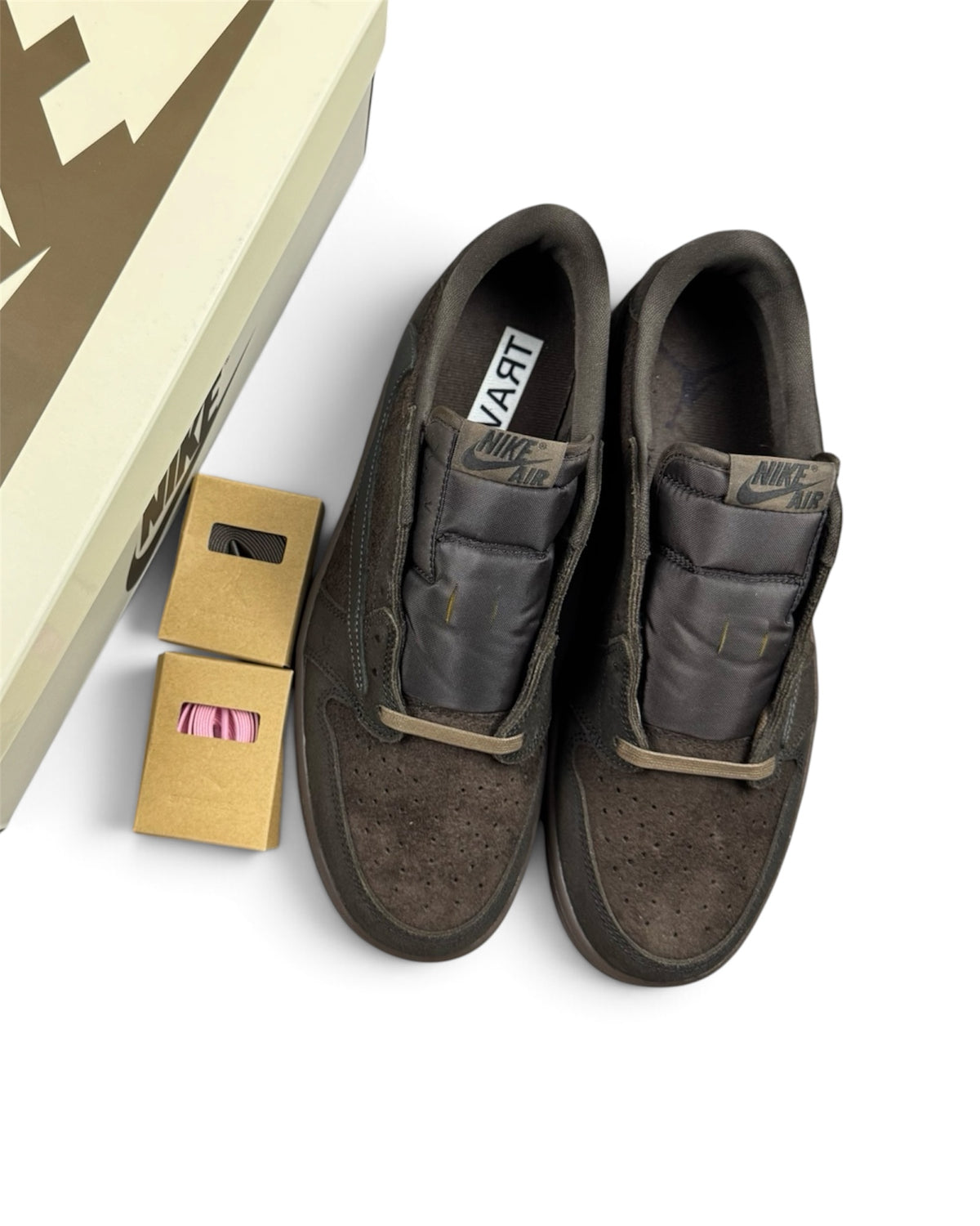 Air Jordan 1 Low OG x TS "Velvet Brown"