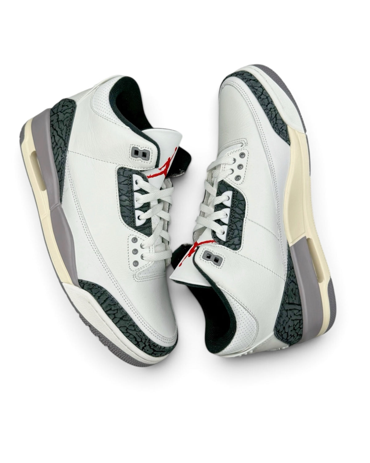 Air Jordan 3 Retro "Cement Grey"