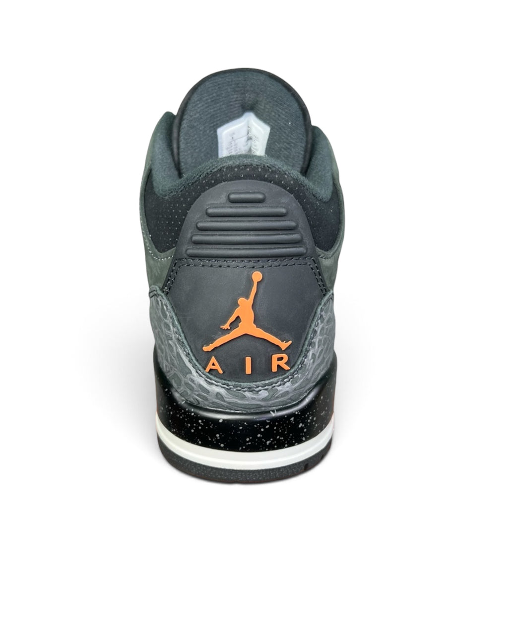 Air Jordan 3 Retro "Fear"