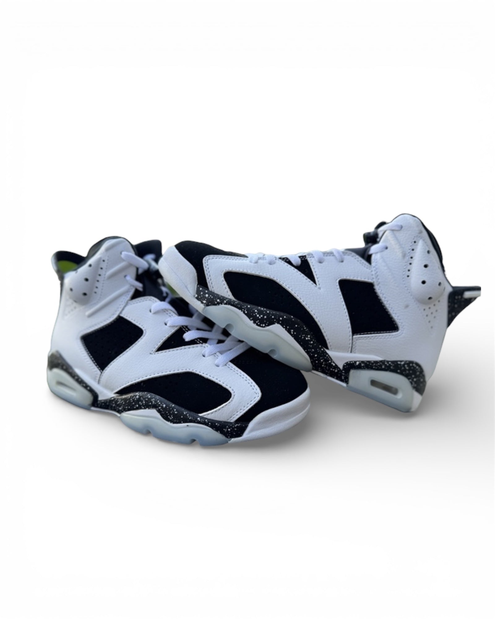 Air Jordan 6 "Oreo" 2026