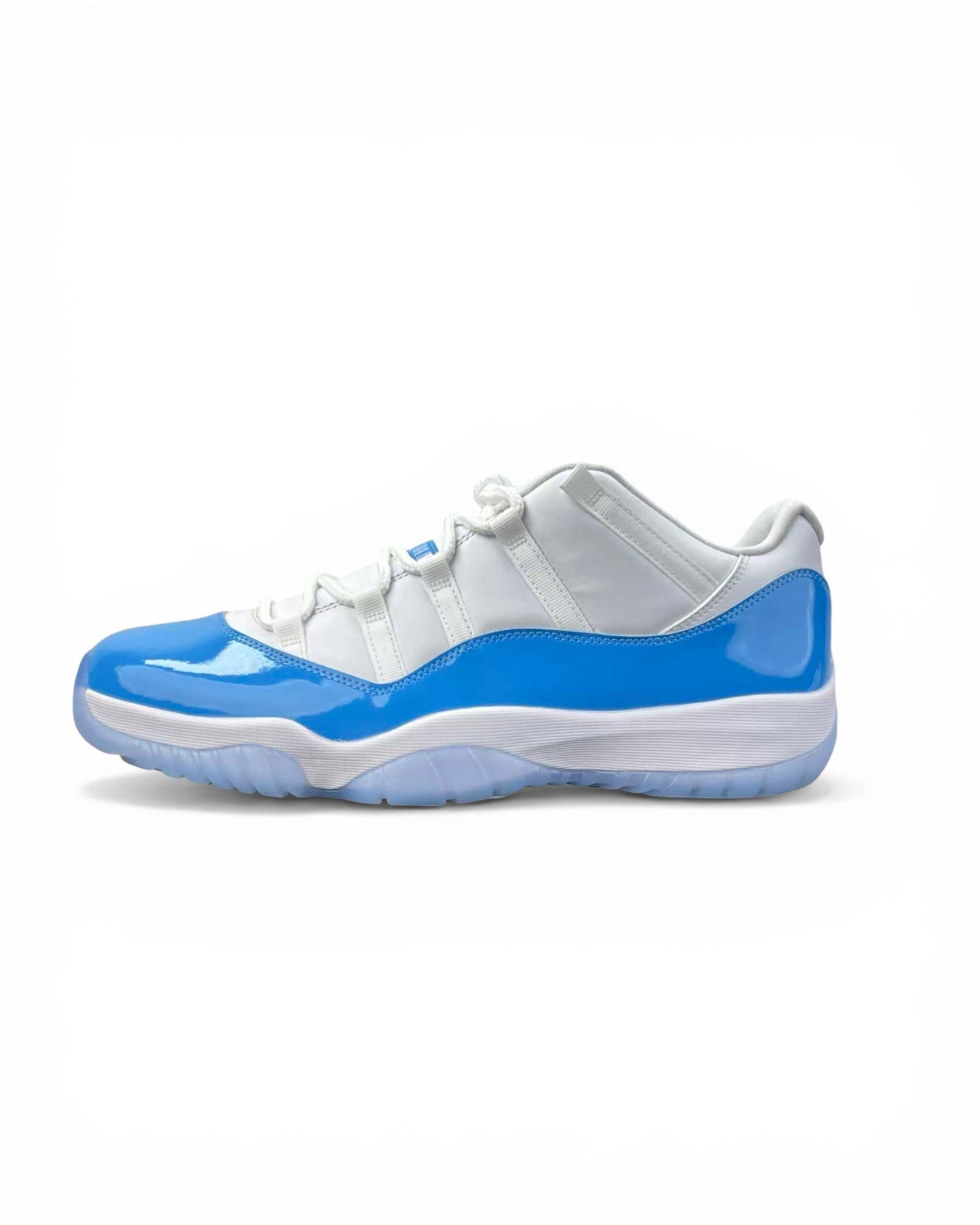 Air Jordan 11 Low "UNC" 2026