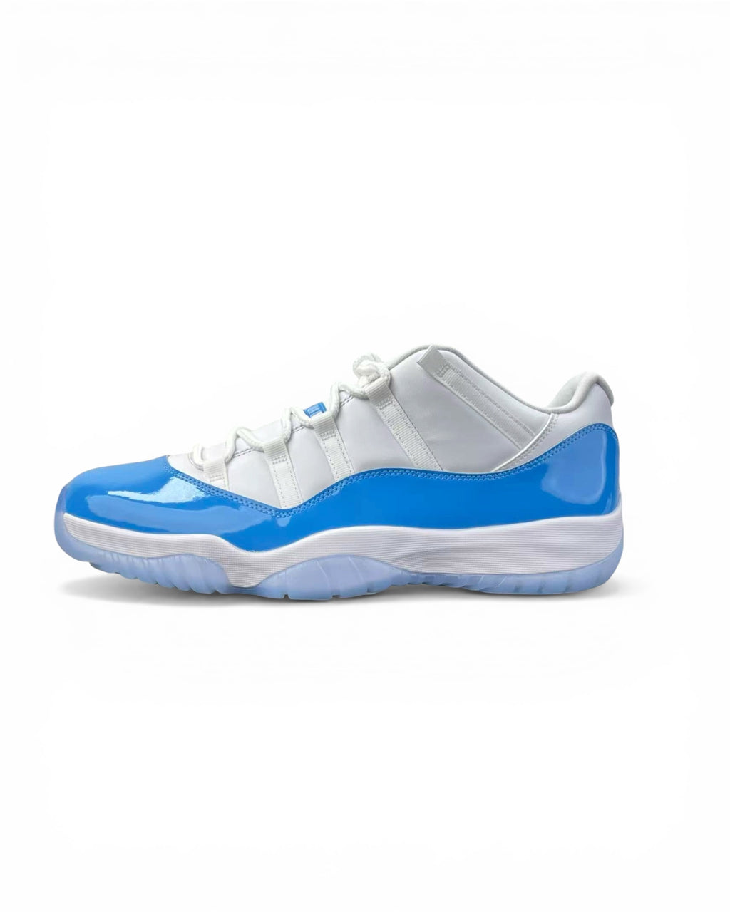 Air Jordan 11 Low "UNC" 2026