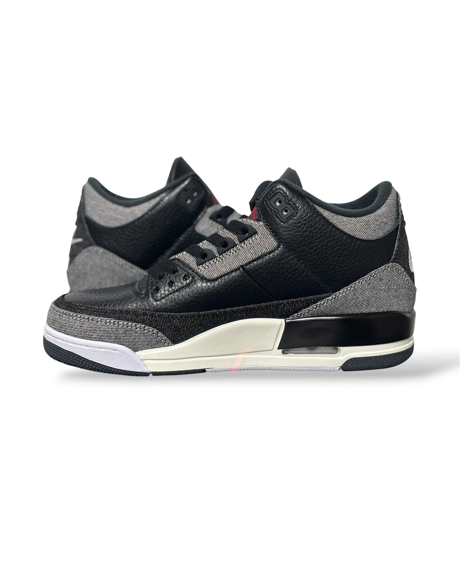 Air Jordan 3 x Levi’s “Black”