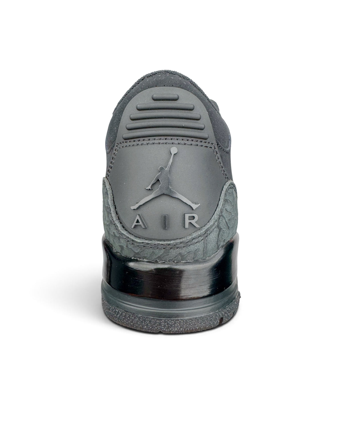 Air Jordan 3 Retro "Black Cat" 2025