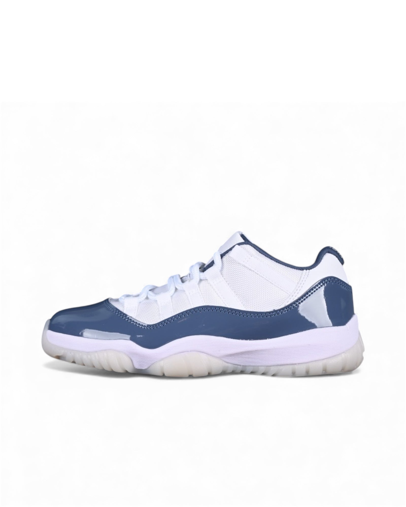 Air Jordan 11 Low "Diffused Blue"