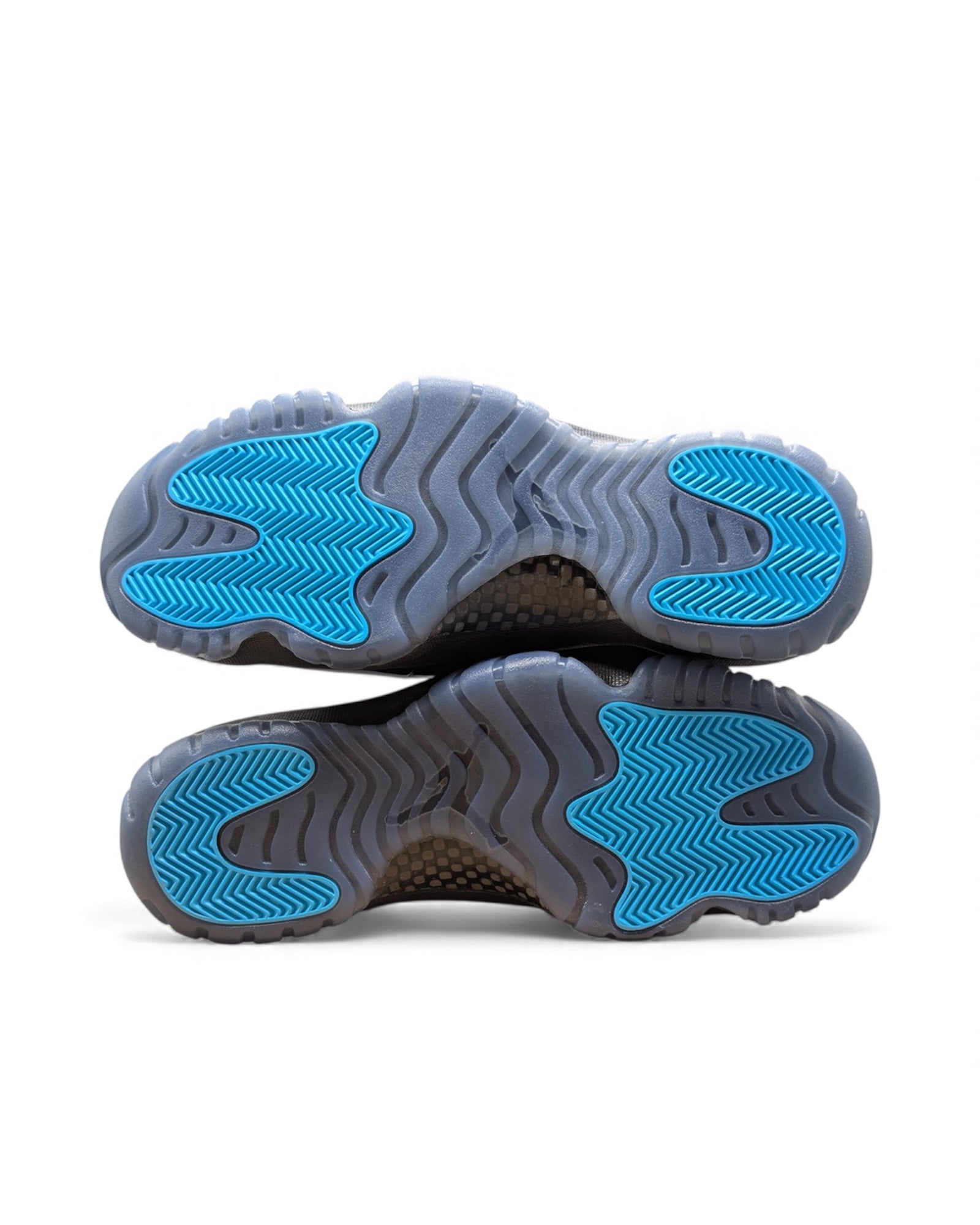 Air Jordan 11 "Gamma Blue" 2025