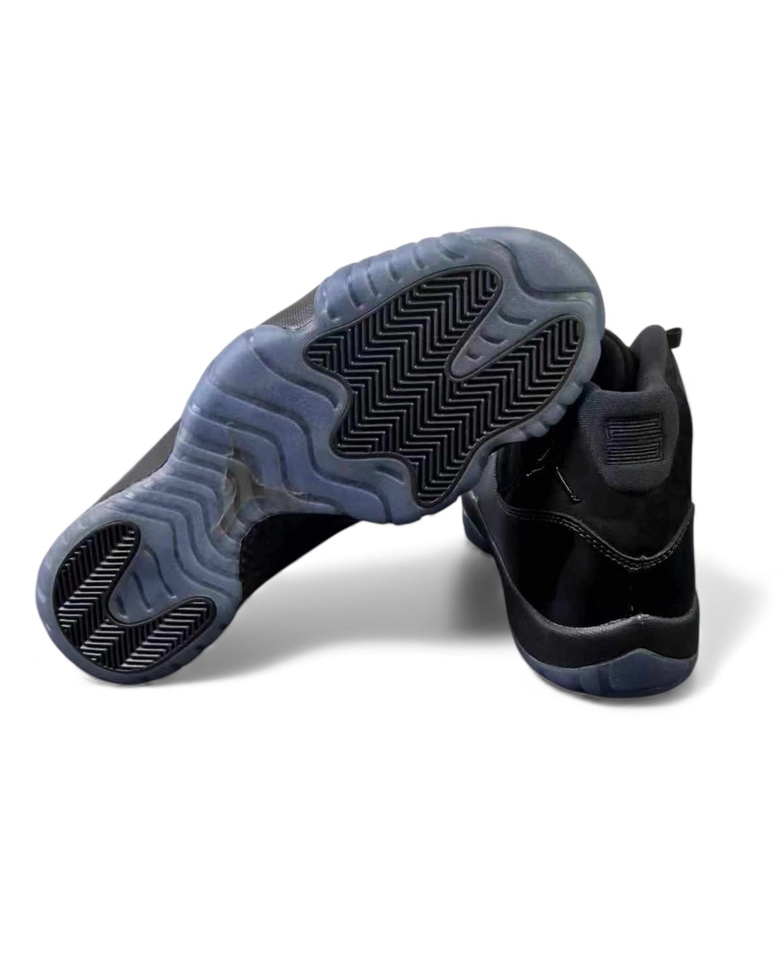 Air Jordan 11 High Retro "Cap and Gown"