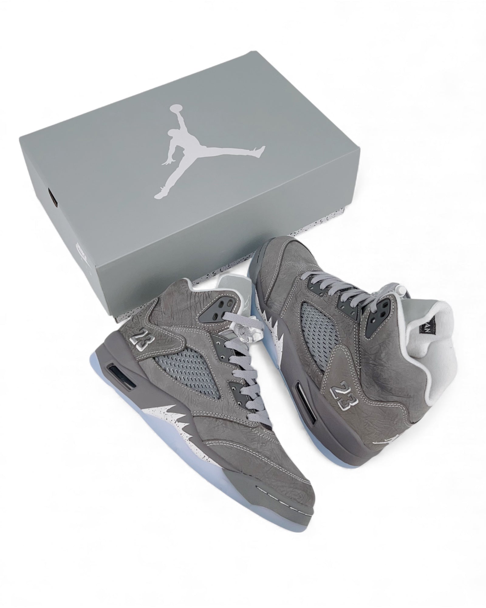 Air Jordan 5 Retro "Wolf Grey" 2026