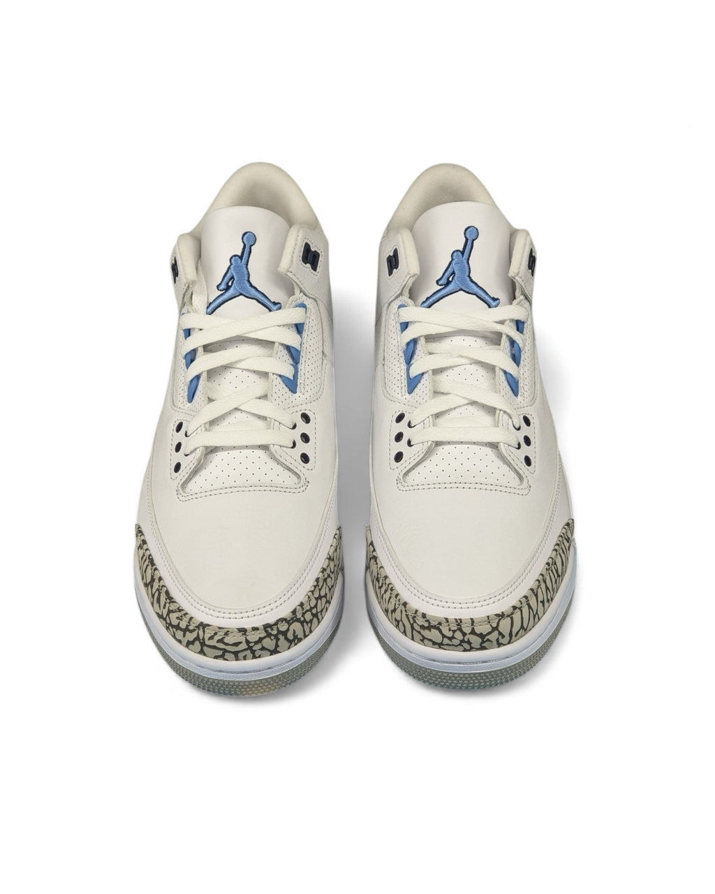 Air Jordan 3 Retro "UNC"