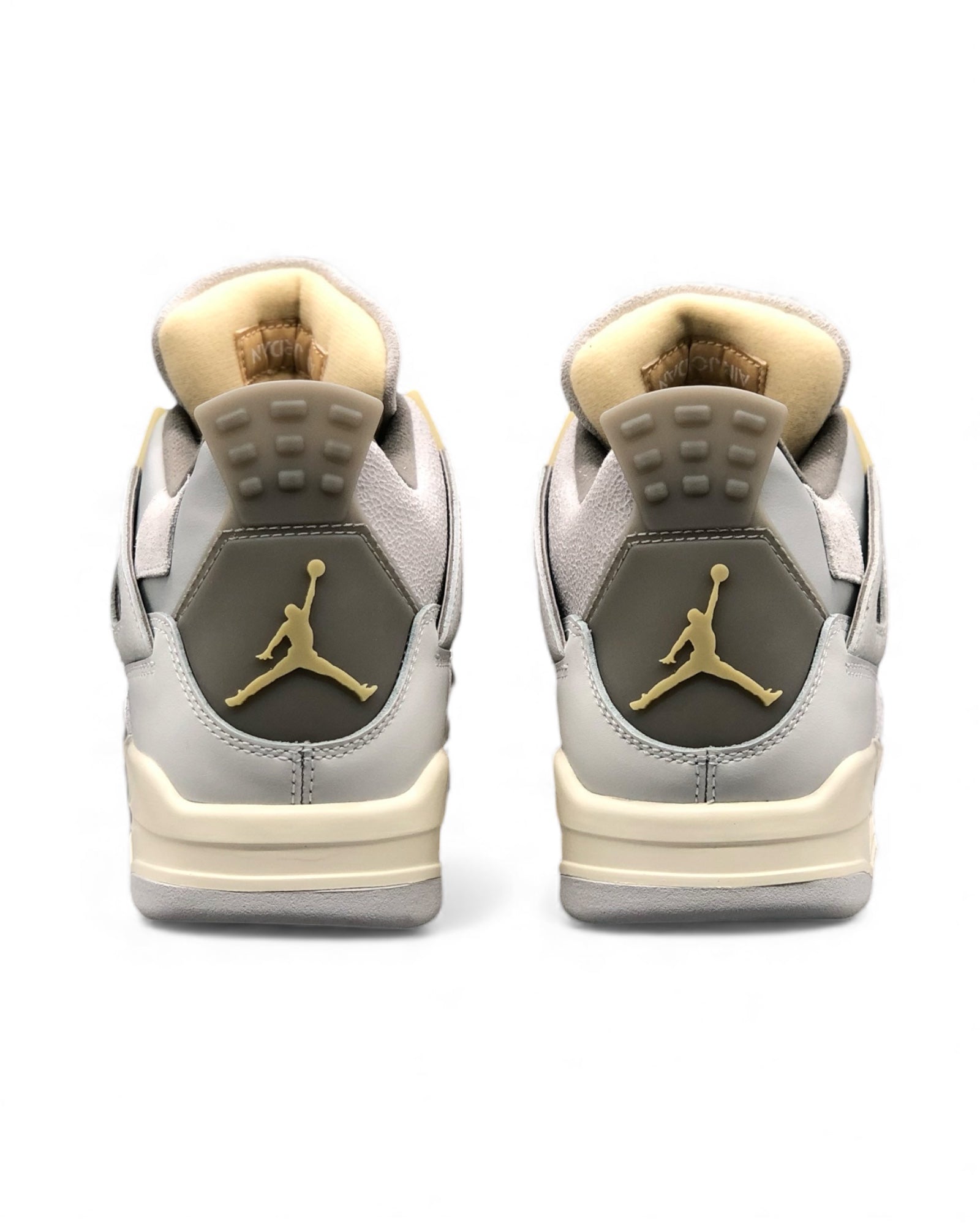 Air Jordan 4 SE "Craft-Photon Dust"