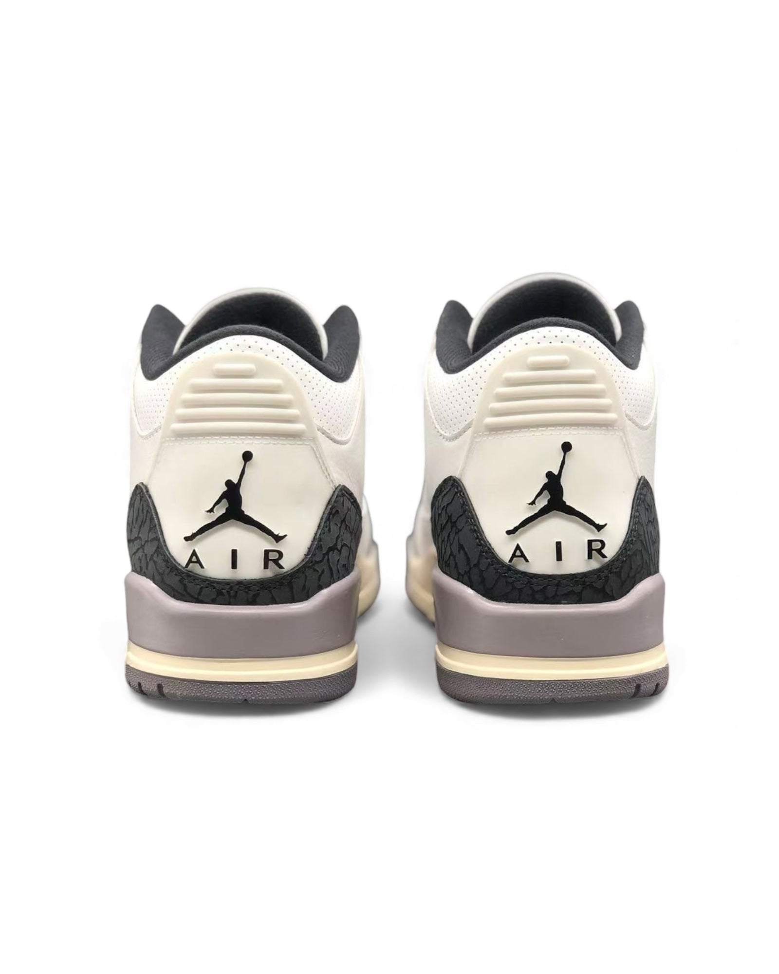 Air Jordan 3 Retro "Cement Grey"